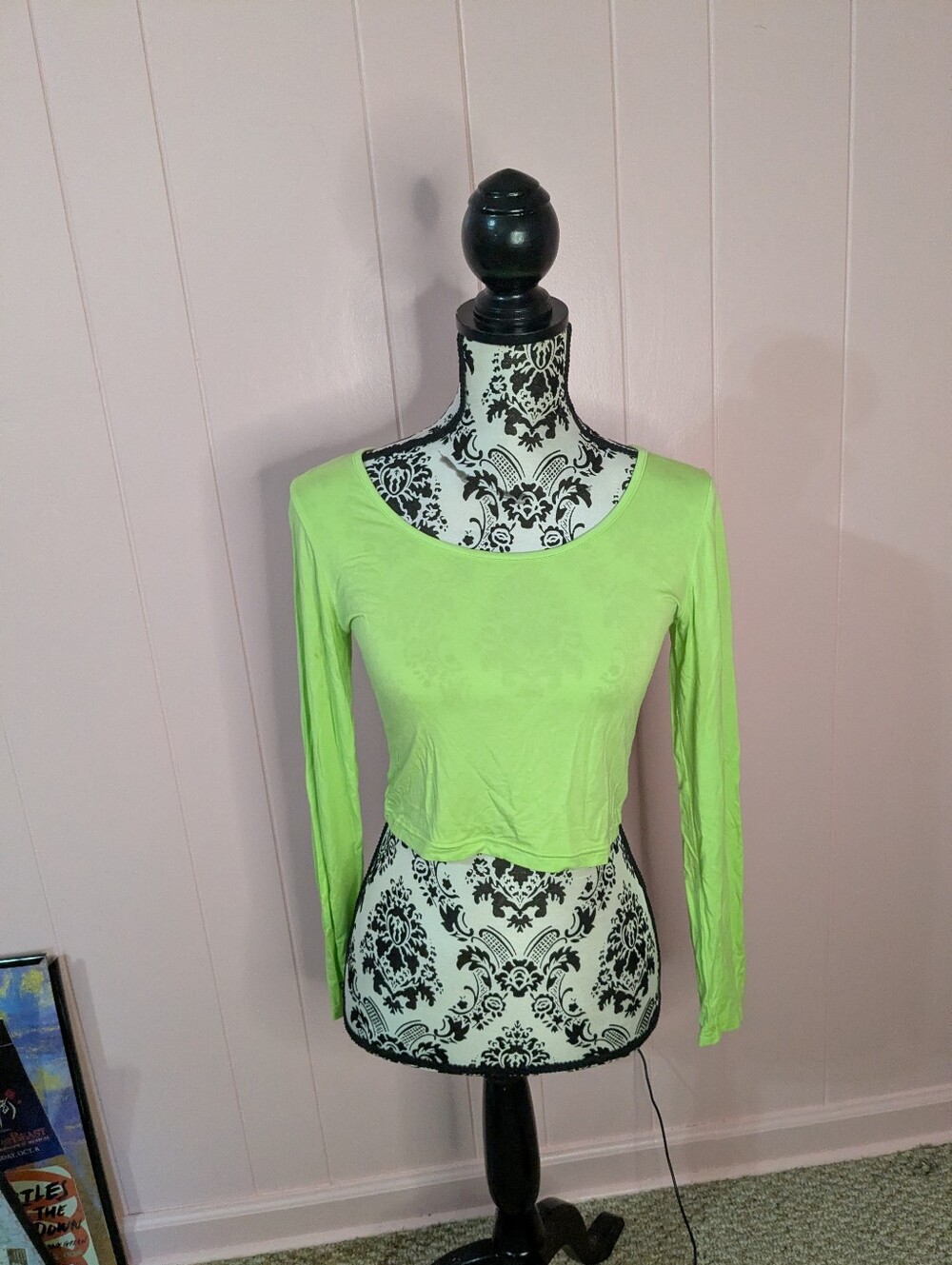 green crop top